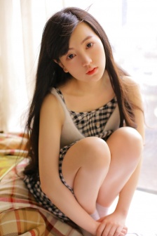 变成黑死辣妹后和朋友做了